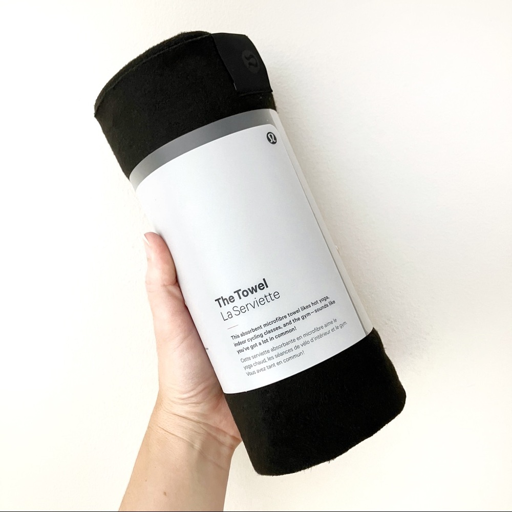 Lululemon The Towel black hot yoga towel
